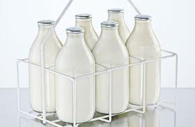 Resultado de imagen para botellas de leche de vidrio